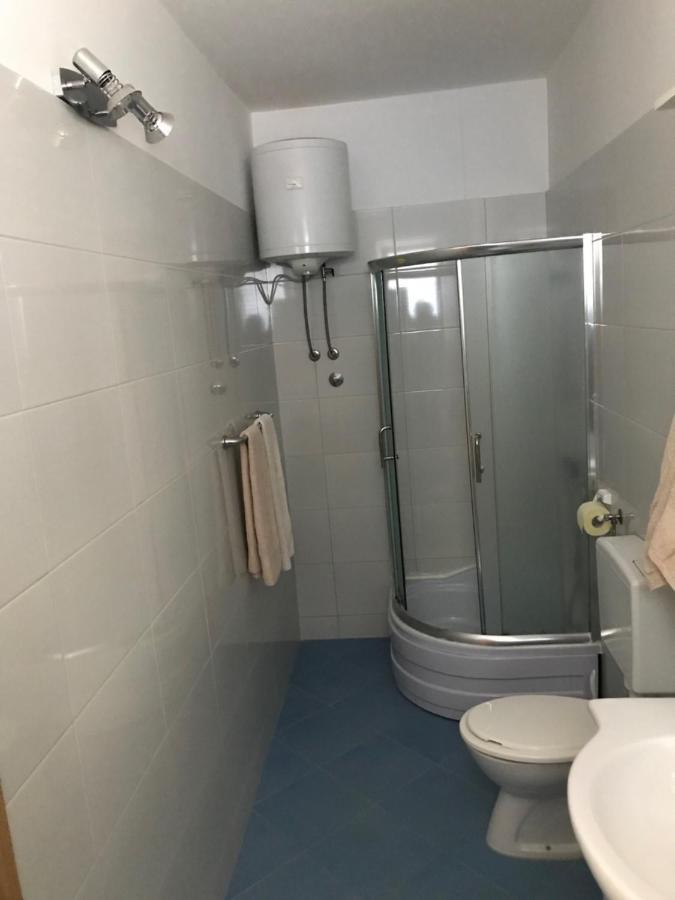 Tona Apartments トロギール エクステリア 写真